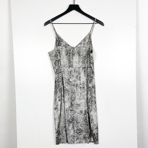 White House Black Market Size 10 Knee Length Slip Snake Print Gray - Picture 3 of 8